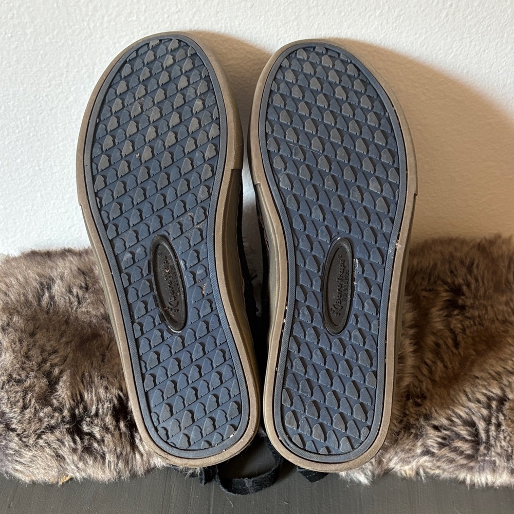 3/30 ❤️ BareTraps Black and Brown Faux Fur Winter Boots Size 8 M - Picture 3 of 3